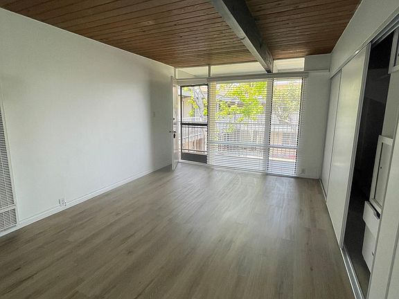 5th image of 231 Belmont Ave APT 17