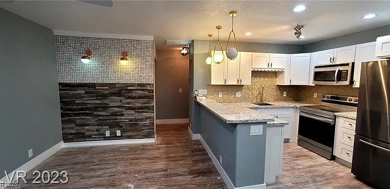 4300 N Lamont St #207 — Photo 3