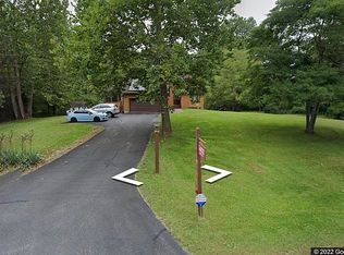 591 Fostertown Rd, Wallkill, NY 12589