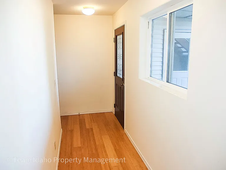 643 Northwood Dr — Photo 23