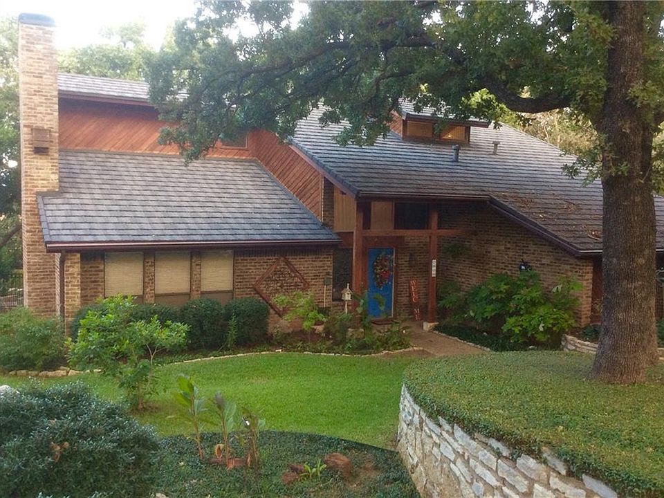 1st image of 2810 Marquis Cir E