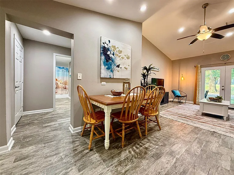 3487 Balboa Cir — Photo 19