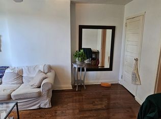 253 Grace St #2, Toronto, ON M6G3A7