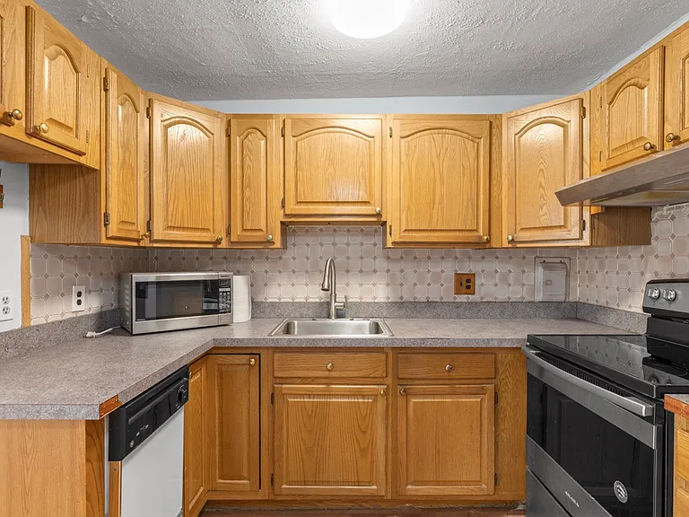 59 Bynner St #5 — Photo 5