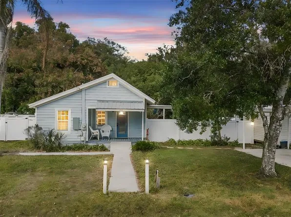 274 W Washington Ave, Lake Helen, FL 32744