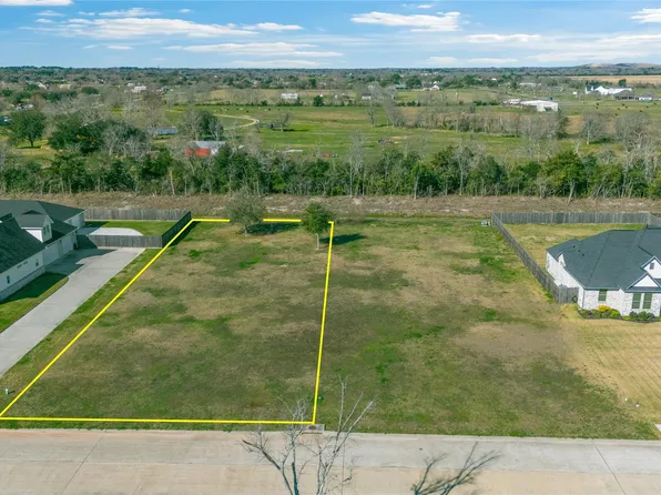 3118 W Tower Cir, Santa Fe, TX 77517