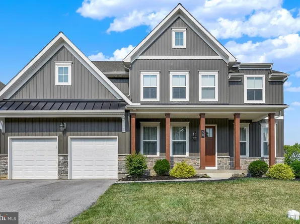 58 Silver Cir, Mechanicsburg, PA 17050