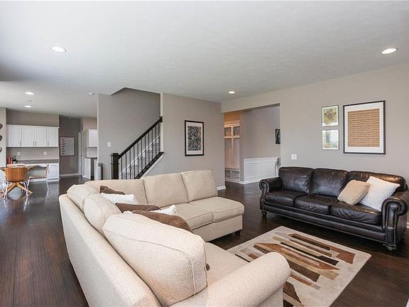 5th image of 6011 Stroup Dr