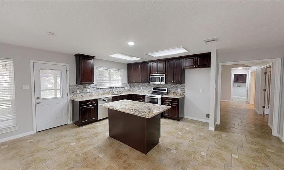 1st image of 309 Desert Willow Ct