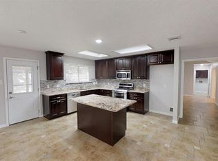 309 Desert Willow Ct, League City, TX 77573