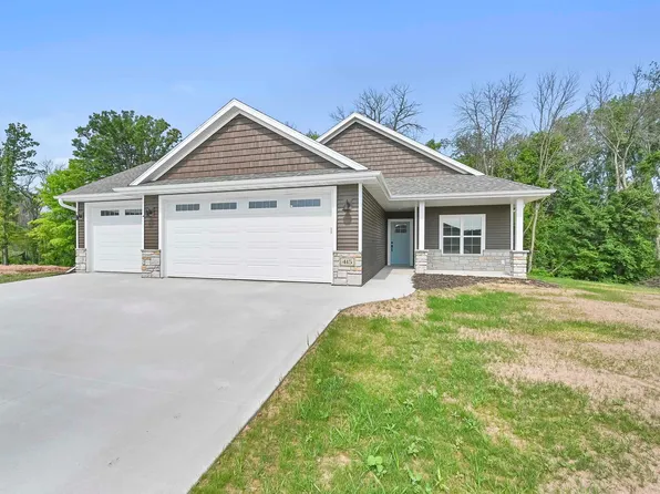 415 Hidden Creek Trl, Green Bay, WI 54303