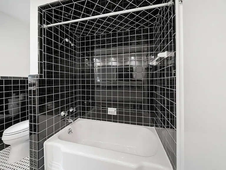 7829 Concord Hills Ln — Photo 21