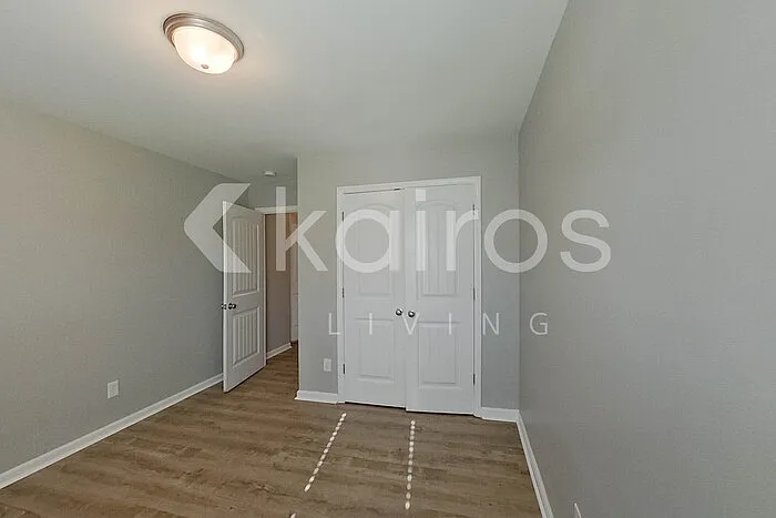 102 Saint Matthew Way — Photo 17