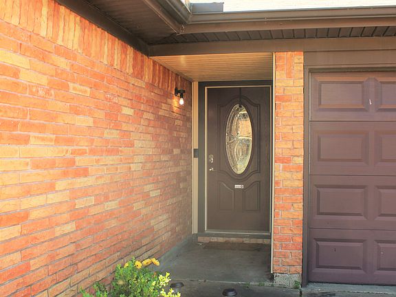 2nd image of 2729 3rd Ave N