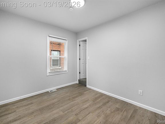 4th image of 11717 Cascade St