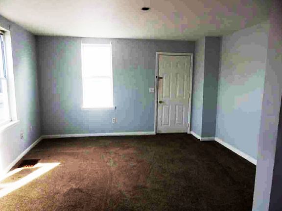 4th image of 335 E Weidman St