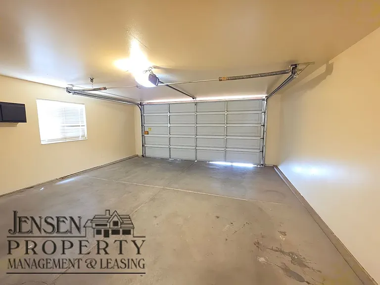1849 S Halter Cir — Photo 23