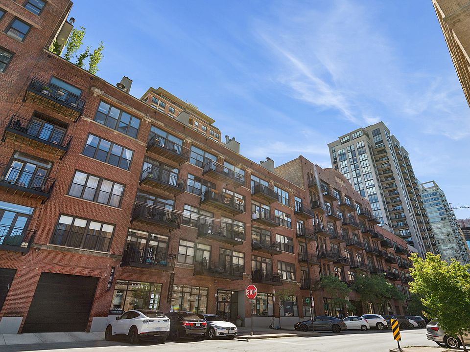 1st image of 375 W Erie St APT 604