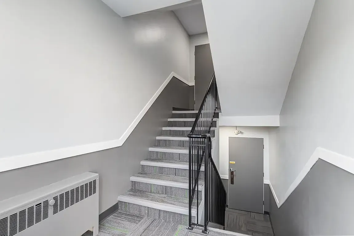 The Regent — Photo 1