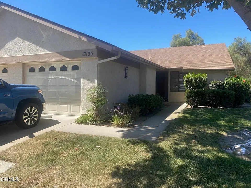 17135 Village 17
