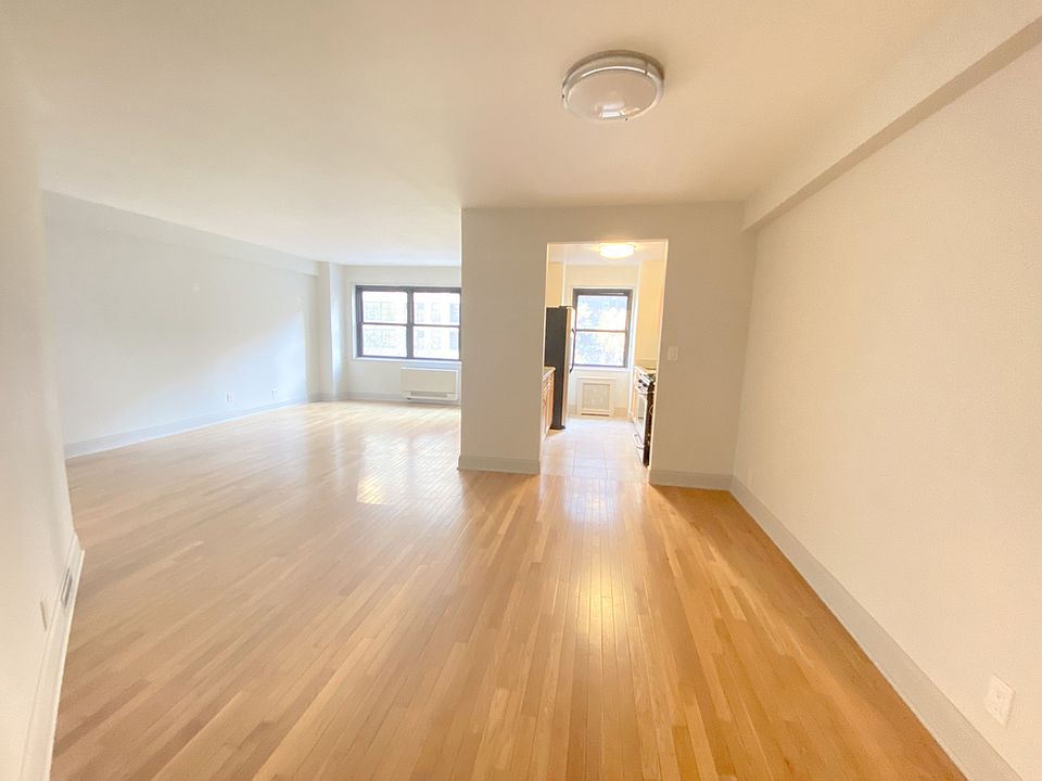 1st image of 305 E 47th St #6
