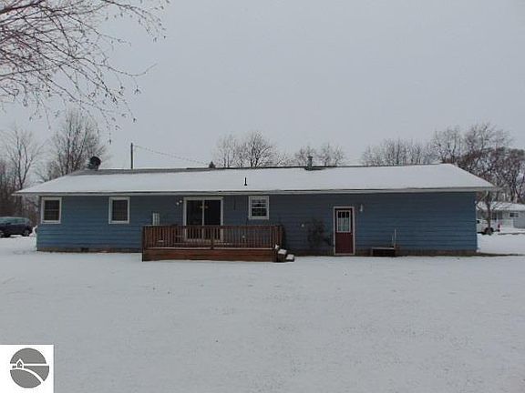 5th image of 411 2nd St