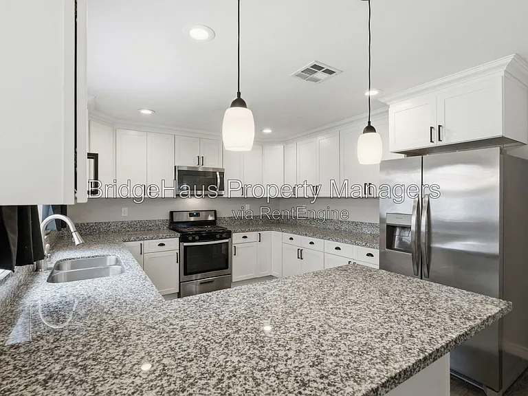 6379 Elsberry St — Photo 15