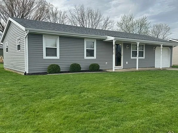 621 Jackson St, Jackson Center, OH 45334