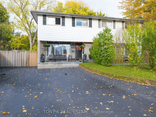 925 Francis Rd, Burlington, ON L7T 3Z1