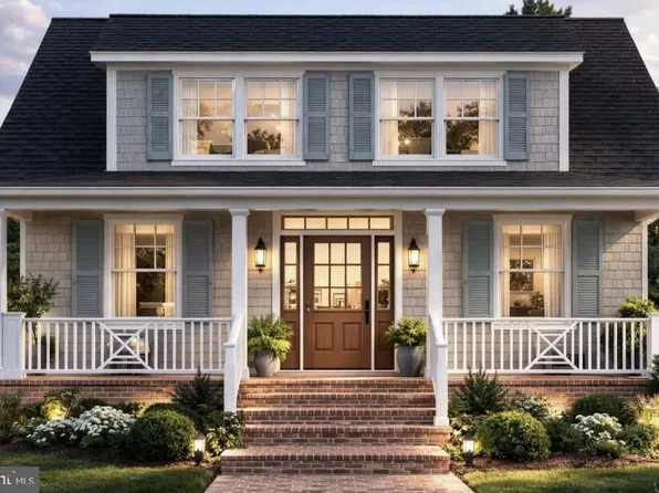 205 Macarthur Rd, Alexandria, VA 22305