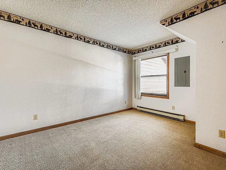 345 N Chipmunk Cir — Photo 23