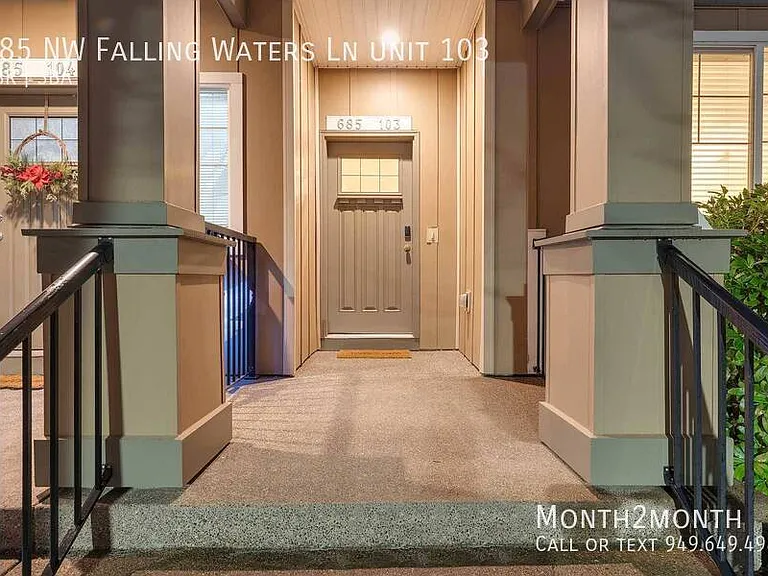685 NW Falling Waters Ln #103 — Photo 33