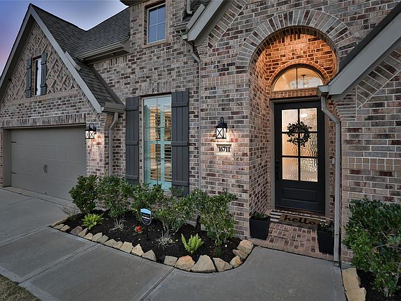 2nd image of 16711 Arboleda Dr