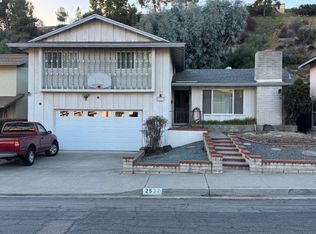 2532 Arnott St, San Diego, CA 92110
