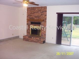 87 12th Ave, Shalimar, FL 32579