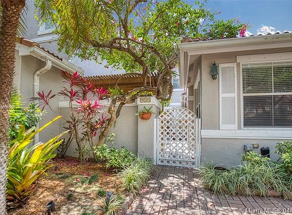 2nd image of 924 Corkwood St #924
