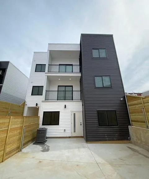 712 N Preston St #C — Photo 8