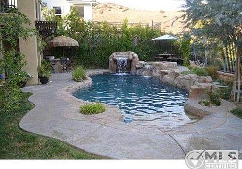 4th image of 29380 Madeira Ln