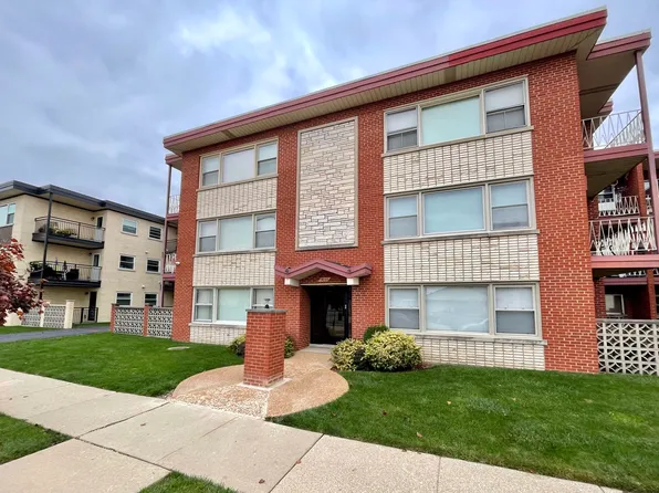 3033 Paris Ave APT 202, River Grove, IL 60171