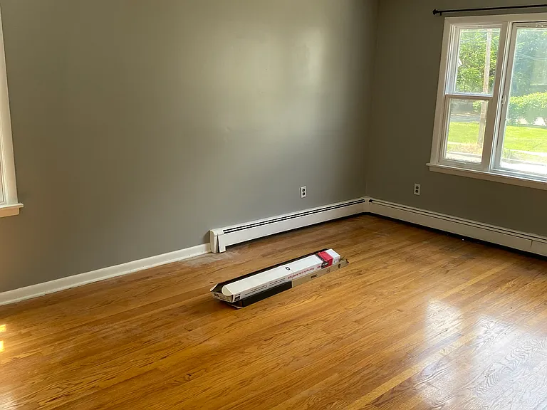 571 Morris St #1 — Photo 22