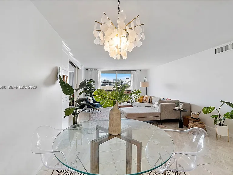 6039 Collins Ave #934 — Photo 4