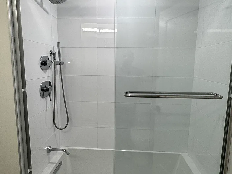104 Warren St #5P — Photo 11
