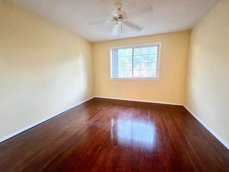 1100 Crestwood Ct S #1103 — Photo 10