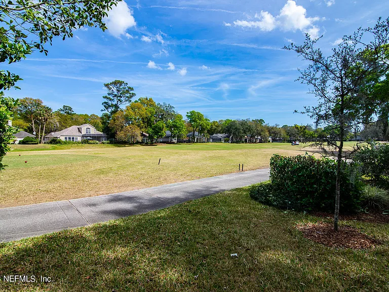 1579 Harrington Park Dr — Photo 33