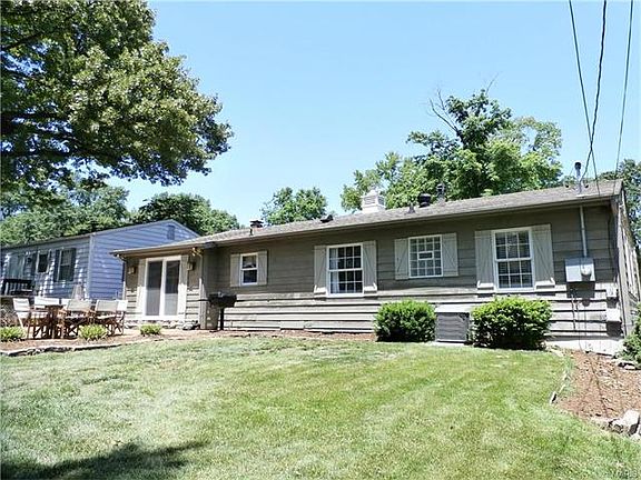4th image of 6874 Foxcroft Dr