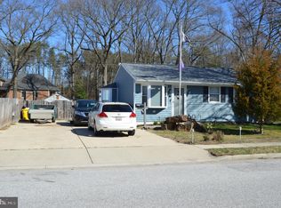 13 Penny Ln, Pasadena, MD