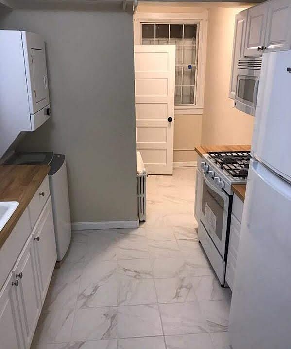 2nd image of 1759 Hobart St NW APT B