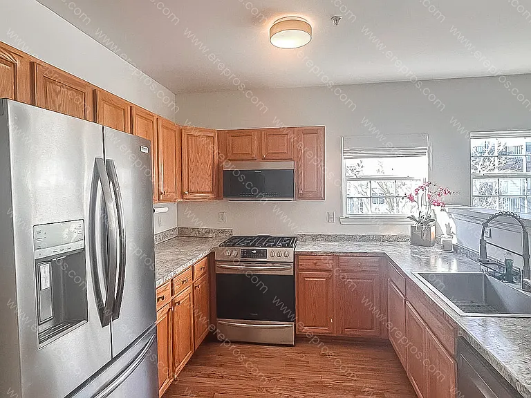 1183 Freesia Ct — Photo 12