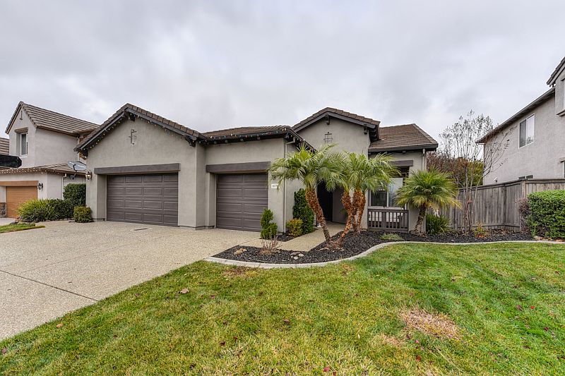 1st image of 6776 Maple Creek Dr