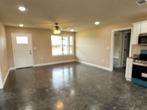 3rd image of 1200 Mulberry Dr